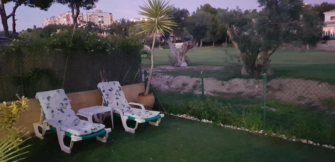 Chalet Bonalba Golf อาลิกันเต ภายนอก รูปภาพ