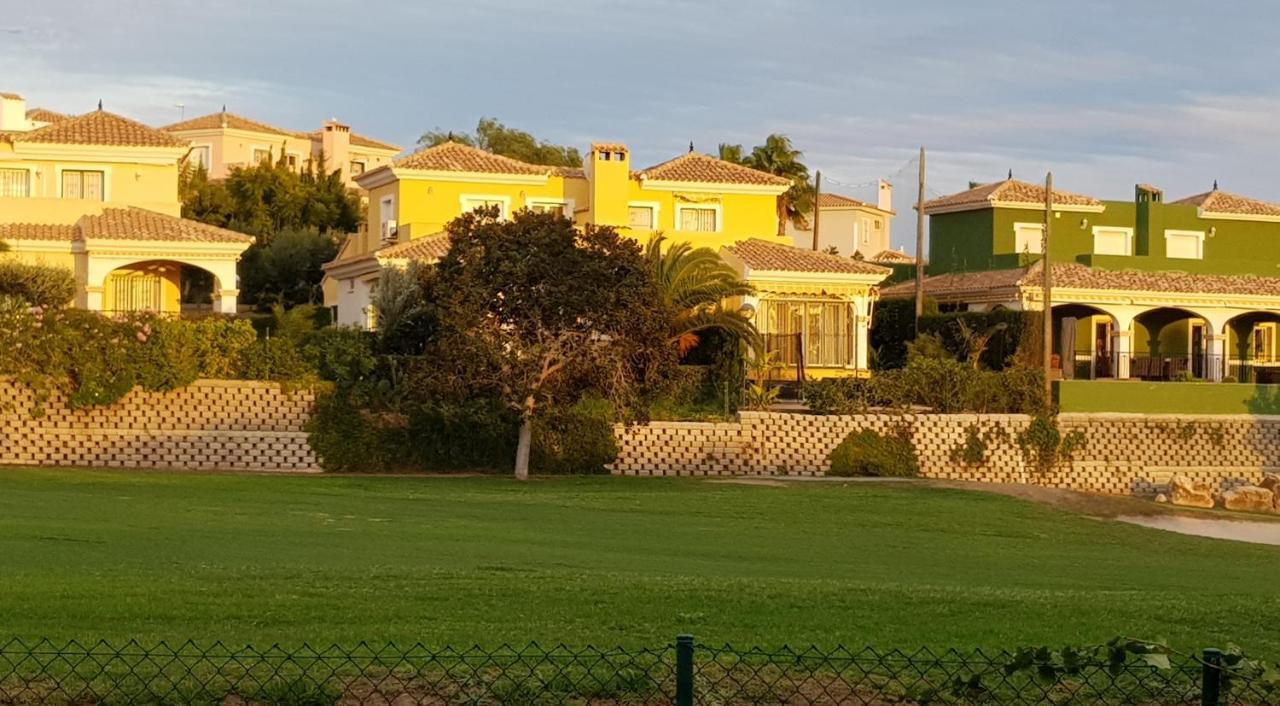Chalet Bonalba Golf อาลิกันเต ภายนอก รูปภาพ