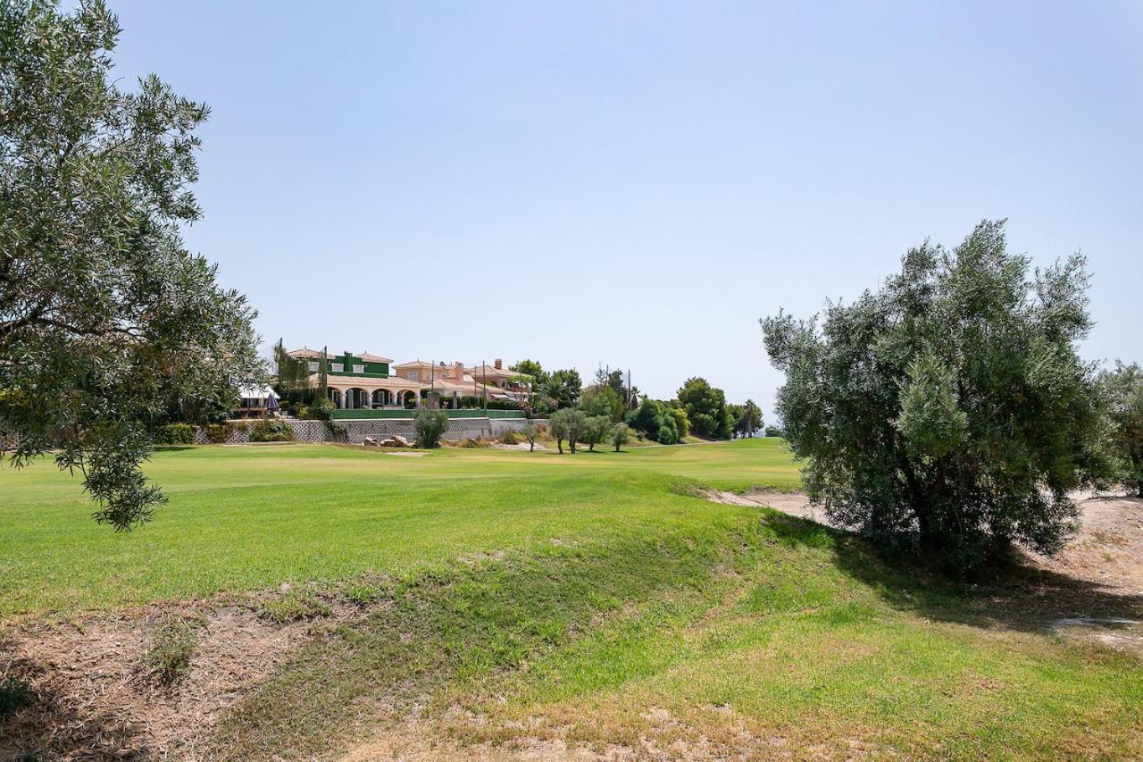 Chalet Bonalba Golf อาลิกันเต ภายนอก รูปภาพ